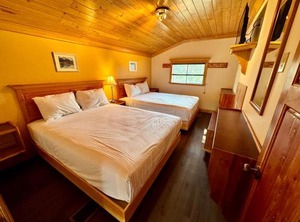 Brookside Motel | Golden