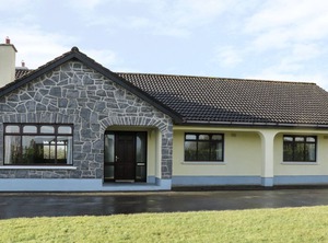Oughterard County Galway | Carrowmoreknock