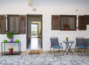 Louvros Sidari Corfu | Viros