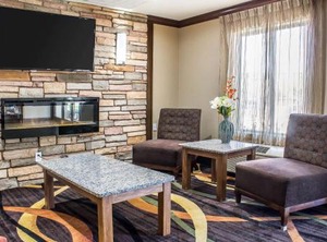 Comfort Inn Suites Cedar Rapids North Collins Road | Cedar Rapids