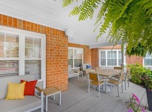 Country Inn | Clive