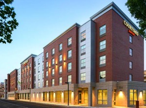 Courtyard | Edgewater