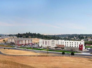Courtyard | Pullman