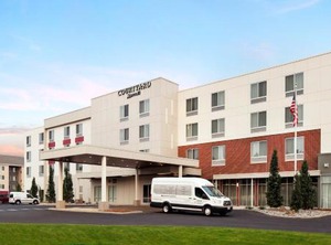 Courtyard | Pullman