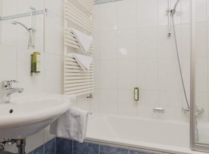 Einzelzimmer Mit Dusche Wc Kurz Hotel Tauernhof | Kaprun