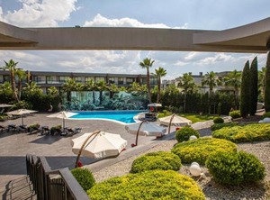 Doubletree | Karaoz