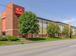 Econo Lodge Inn Suites Fairgrounds | Des Moines