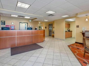 Econo Lodge Inn Suites Fairgrounds | Des Moines