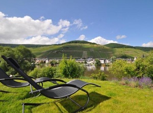 Ferienwohnung Moselufer | Kaimt