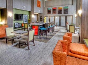 Hampton Inn Suites Ada | Ada