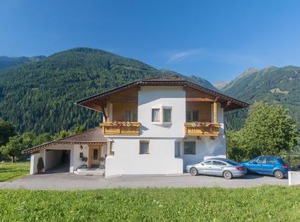 Haus Fuetsch | Virgen