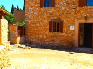 Holiday Llombards Persons Bedrooms | Es Llombards