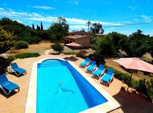 Holiday Llombards Persons Bedrooms | Es Llombards