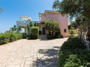 Holiday Persons | Agia Triada
