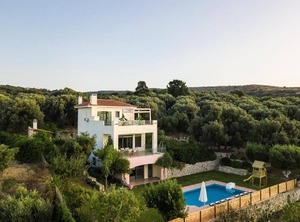Holiday Persons | Agia Triada