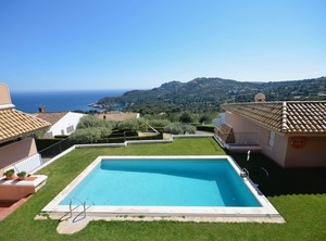 Holiday Rental Swimming Begur Aiguablava | Aiguablava