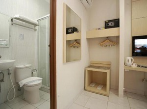 Hotel Pulomas | Old Jakarta