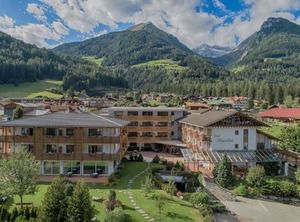 Hotel | Lutago