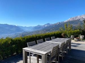 Chalet | Lens