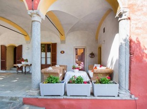 Maggiori Villa Rentals Rental | Brovello-Carpugnino
