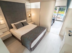 Linda Resort Hotel | Titreyengol