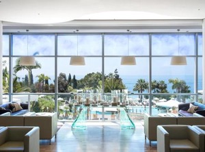 Mediterranean Beach Hotel | Agios Tychon