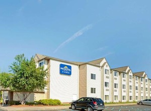 Microtel Inn | Roseville