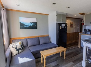 Mountain Lodge Snowshoe | Snowshoe