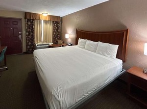 Raintree Inn | Ada