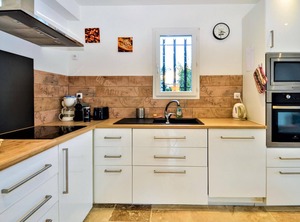 Accommodation Comps | Comps