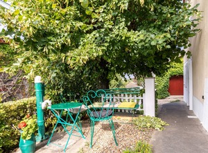 Ombrelle Maisonnette De Campagne | Le Pian-sur-Garonne