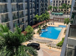 Palm Tree Villa | Pasay