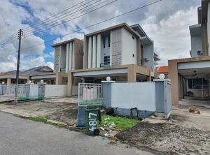 Oyo Sena Homestay | Lutong