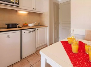 Residence Pierre Vacances Le Hameau De La Pinede Air Conditioned People | Giens