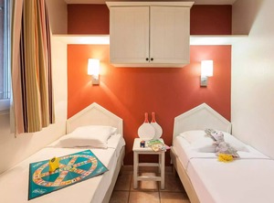Residence Pierre Vacances Le Hameau De La Pinede Air Conditioned People | Giens