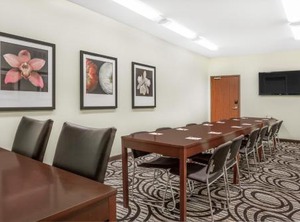 Ramada | Carlyle