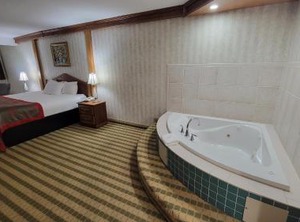 Ramada | Saginaw