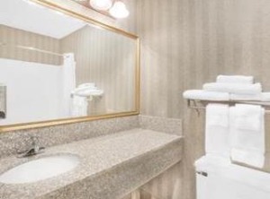 Ramada | Waupaca