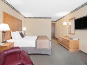 Ramada | Waupaca