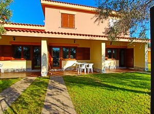 Residence Li Menduli | San Teodoro City Centre