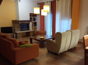 Self Catering Cottage La Alcubilla People | Astudillo