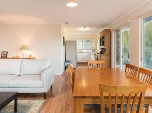 Sky Mirror Cottage | Rhyll