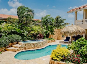 Garden Jacuzzi | Bubali