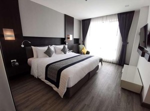 Surestay Hotel | Vientiane
