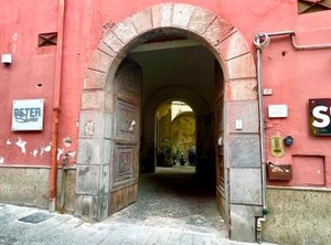 B | Pozzuoli