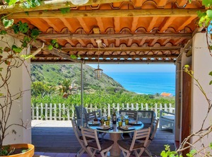 The Casa Da Rampa | Colares