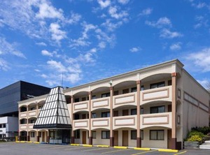 Travelodge | Manhasset