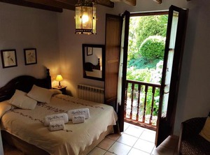 Trisqueles Buganvillas | Tornon