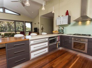 Tura Beachhouse Dolphin Cove | Tura Beach