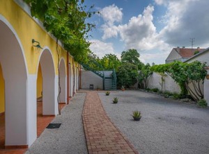 U | Dolni Dunajovice